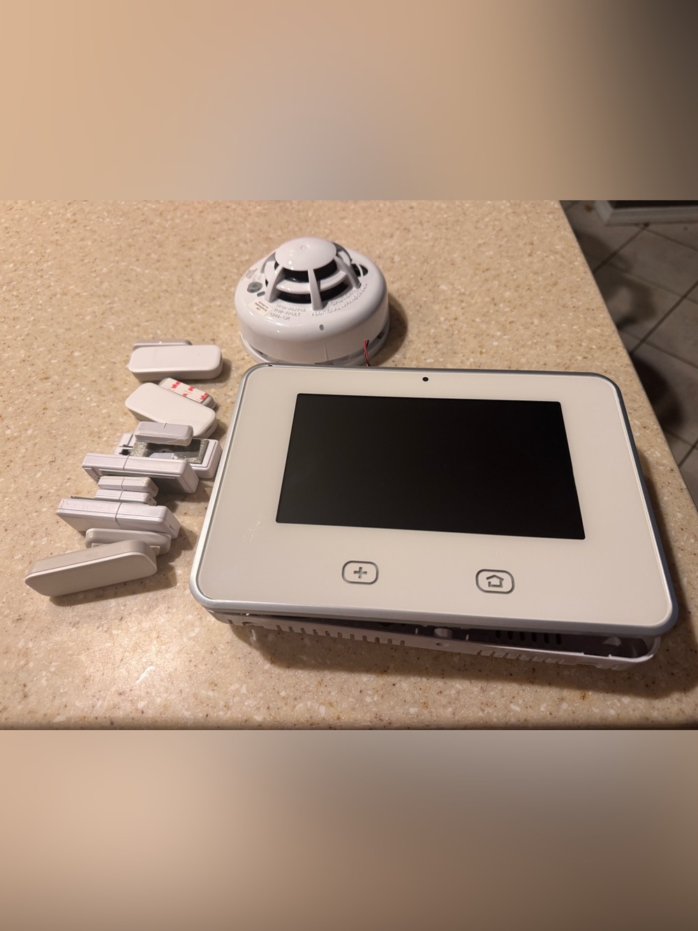 Vivint Home Security Touchscreen Control Panel with Sensors - White